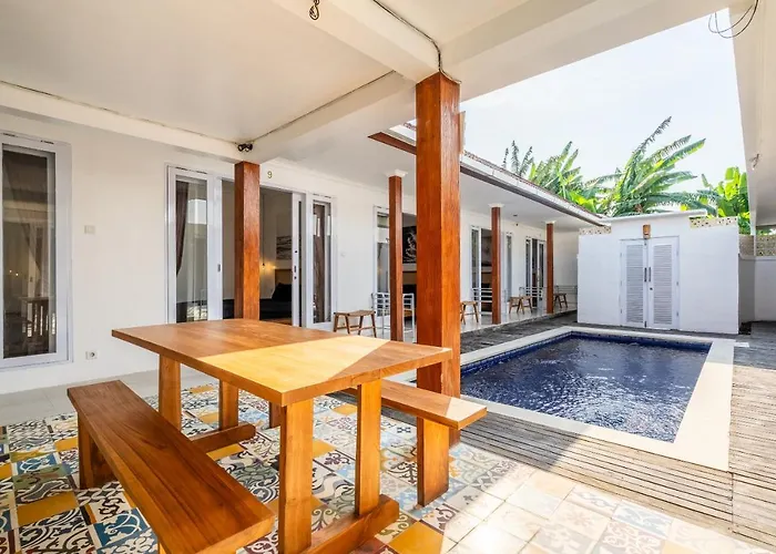 Lumturi House - Centrally Located Guest house 3*