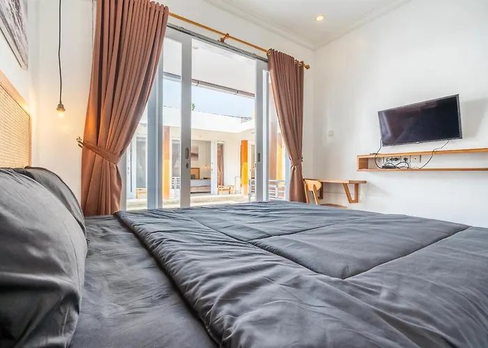 Lumturi House - Centrally Located Guest house Seminyak (Bali)